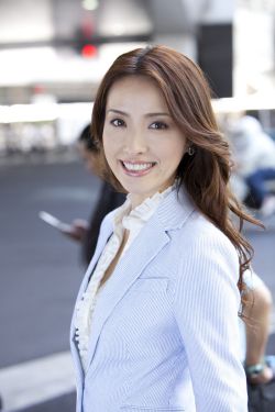 五十度黑灰飞三部曲免费观看